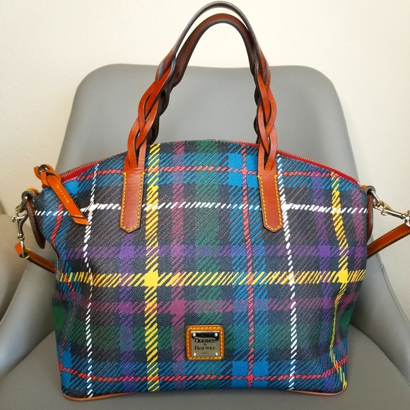 Dooney & Bourke Handbags - Dooney & Bourke satchel